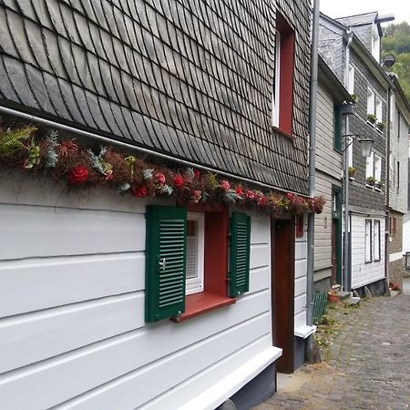 Hier & Jetzt In Monschau City Kültér fotó