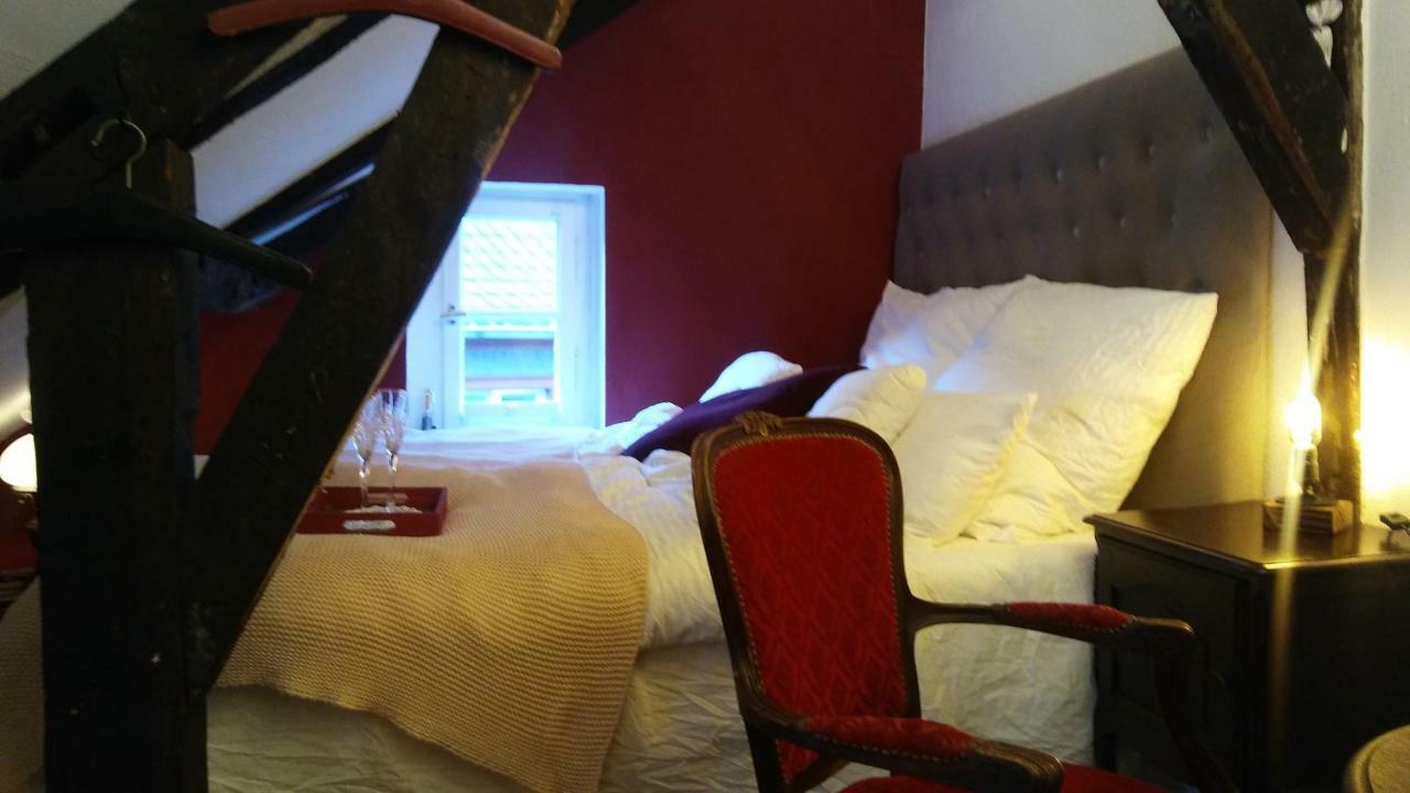 Hier & Jetzt In Monschau City Kültér fotó